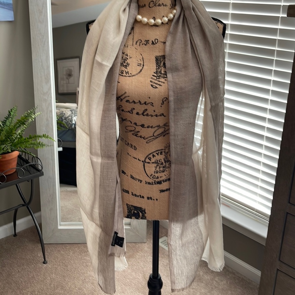 NWOT Eileen fisher linen/wool/cashmere scarf